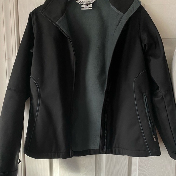 Columbia (women’s size M) Snow/Ski/Snowboard jacket - Picture 6 of 7